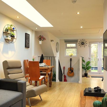 Top Floor Apartment In Islington Лондон Экстерьер фото