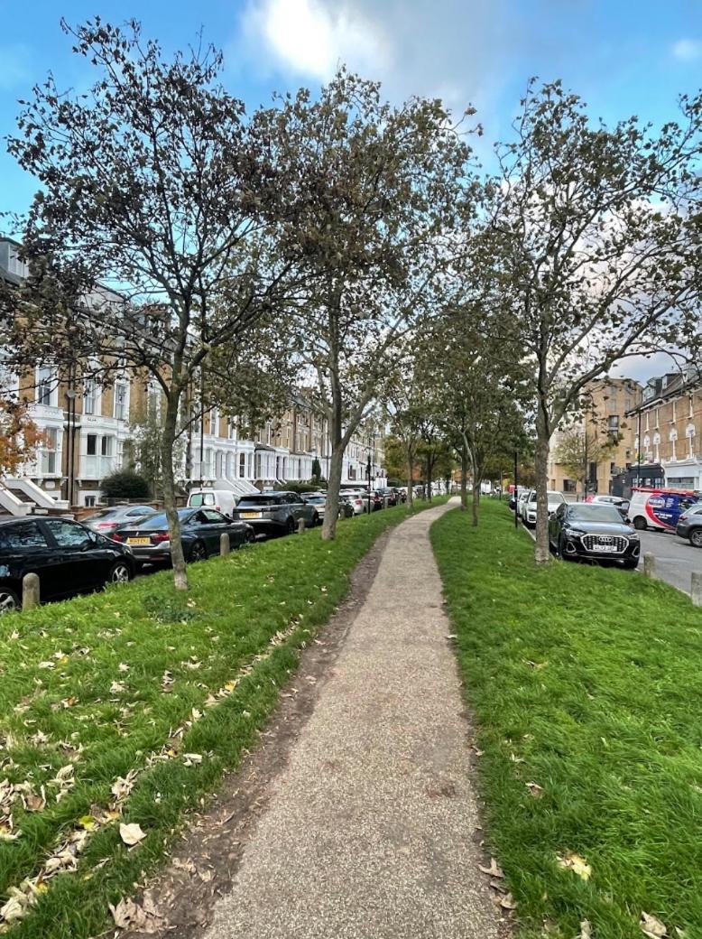 Top Floor Apartment In Islington Лондон Экстерьер фото